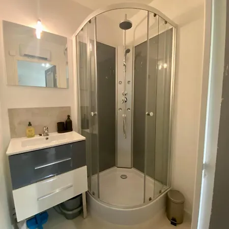 דירה Nimes : Agreable Studio + Parking